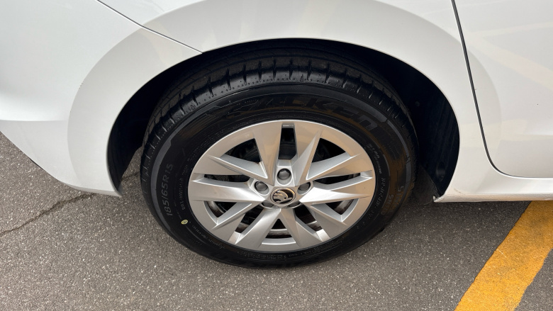 Skoda Fabia 1.0 MPI 80 SE Comfort 5dr Petrol Hatchback